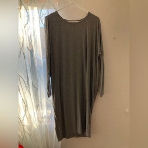 Carly Jean Los Angeles Long Sleeve Everyday dress